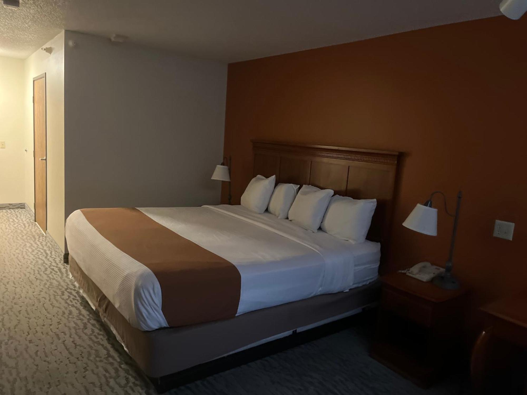 Regency Inn & Suites Anoka Buitenkant foto