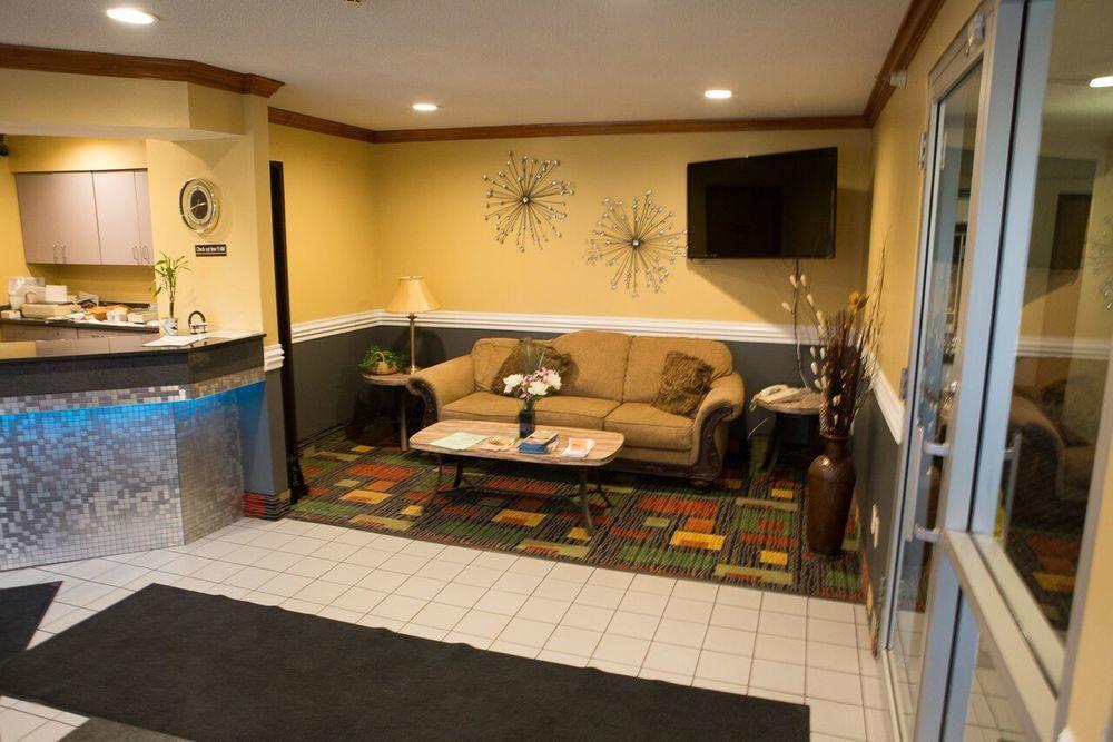 Regency Inn & Suites Anoka Buitenkant foto